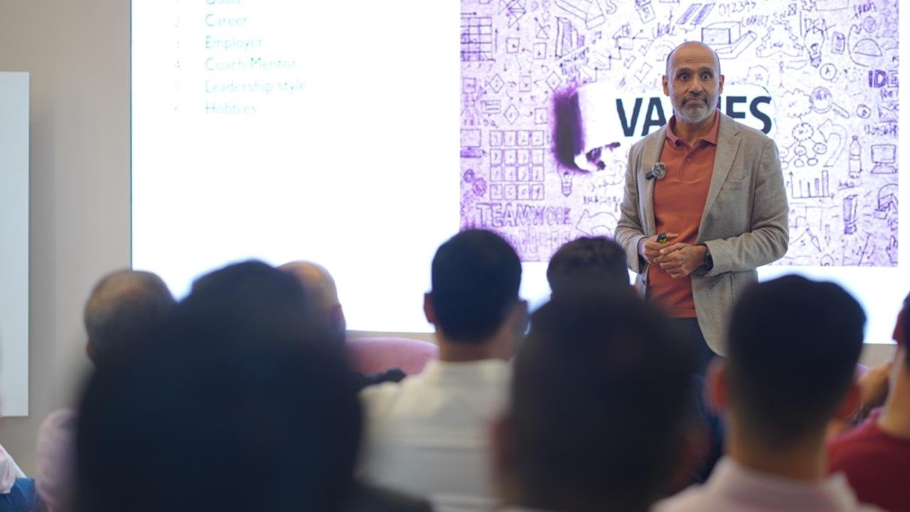 Photograph from How to Get Unstuck by Binod Shankar, 7 September 2024