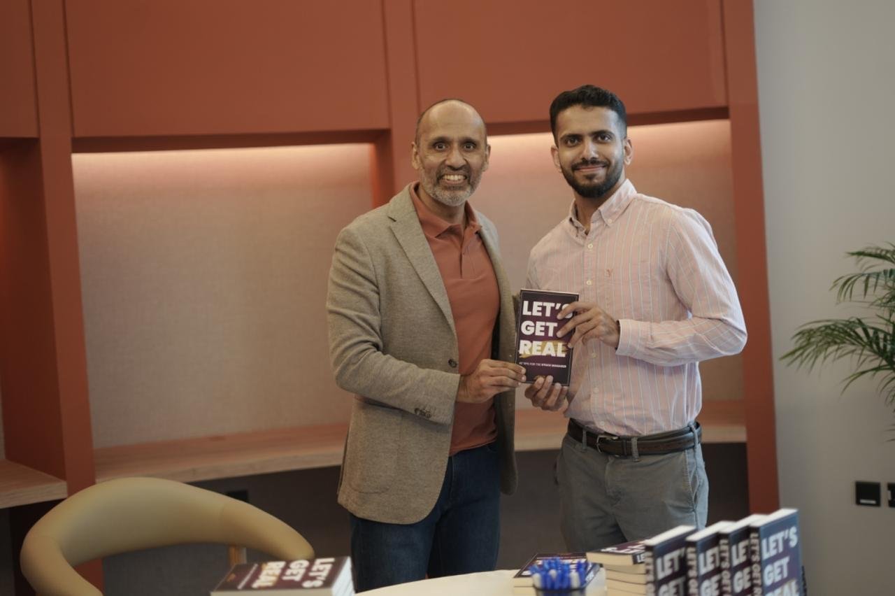 Photograph from How to Get Unstuck by Binod Shankar, 7 September 2024