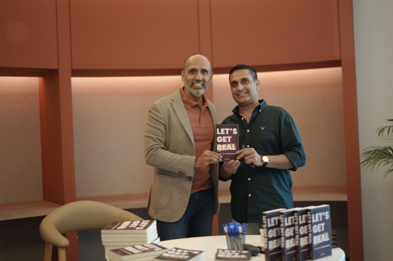 Photograph from How to Get Unstuck by Binod Shankar, 7 September 2024