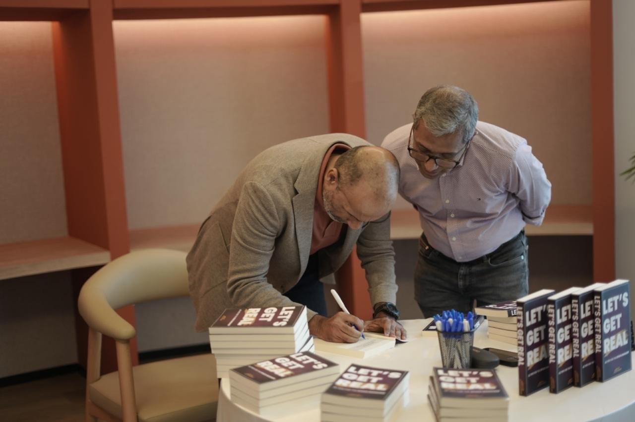 Photograph from How to Get Unstuck by Binod Shankar, 7 September 2024