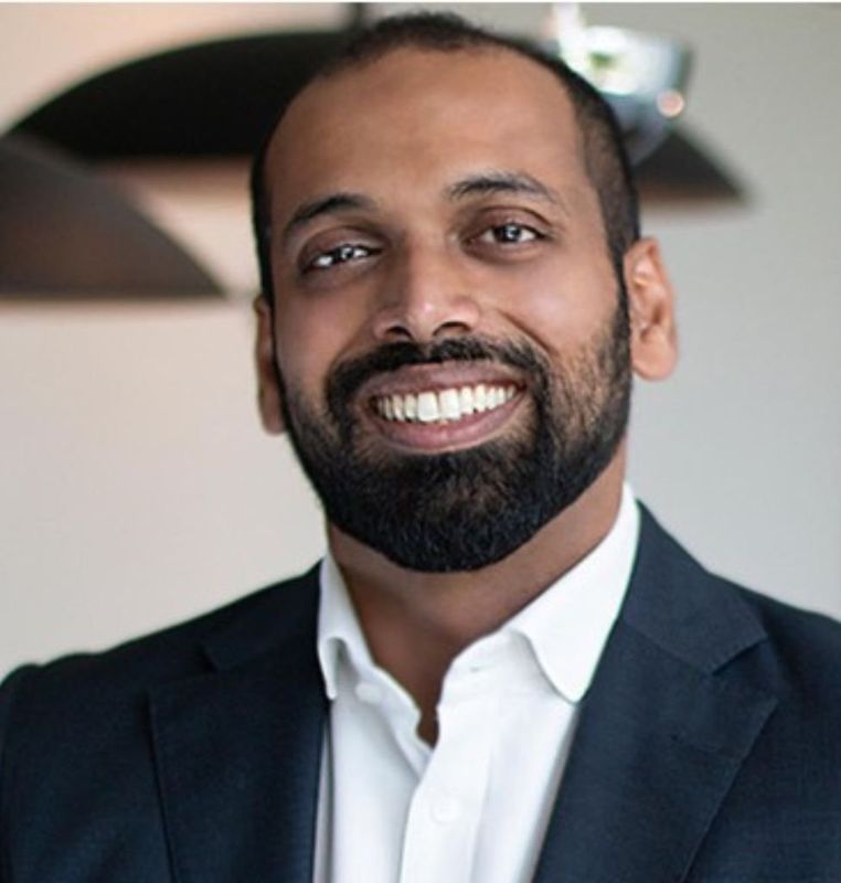 Portrait of Riyas Abdul Kader, CFA
